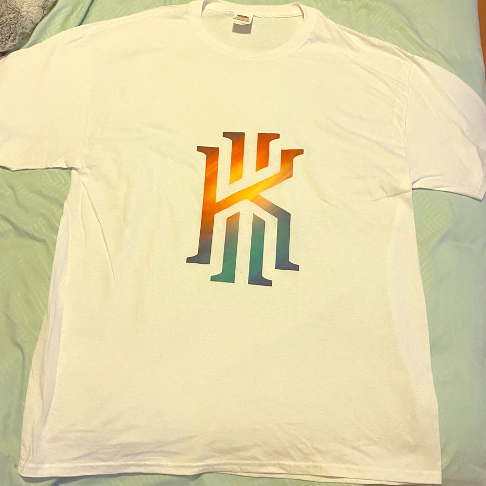 NWOT Kyrie Rainbow Logo T, Lg🏀 - Picture 1 of 4
